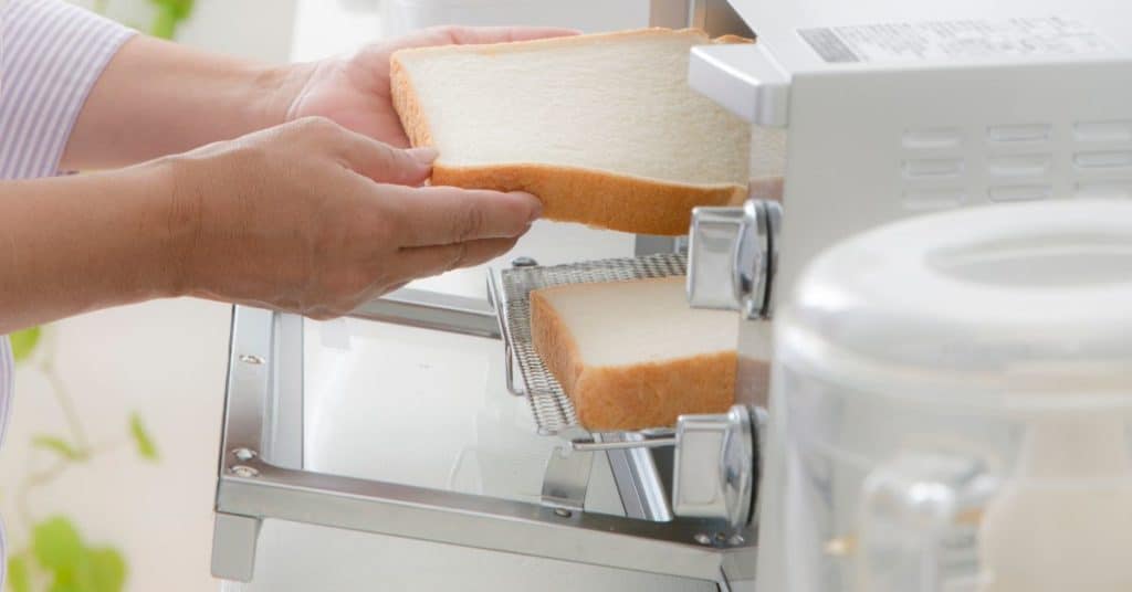 Cleaning tips toaster oven