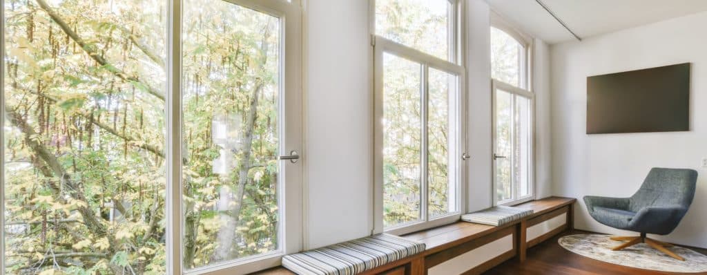 How to clean window glass