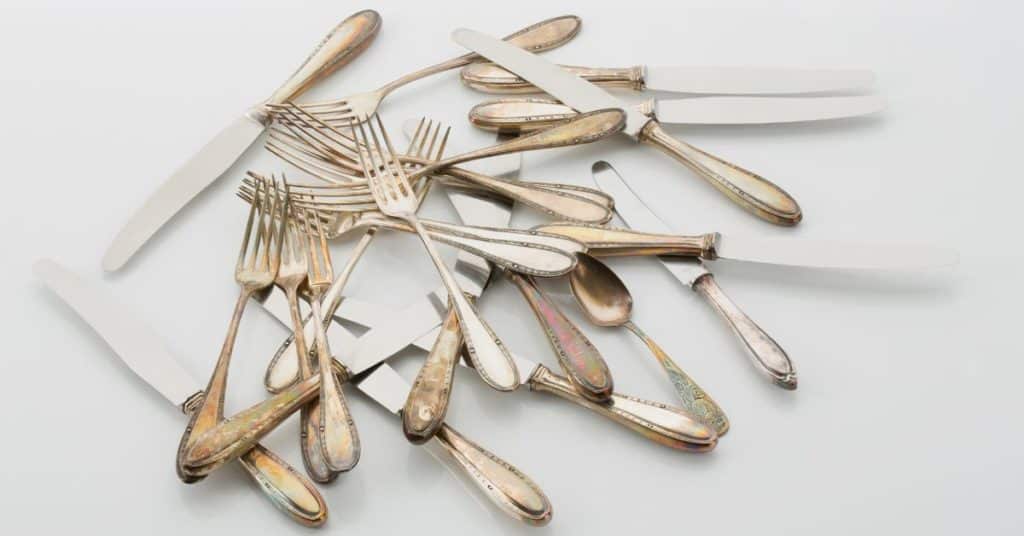 How to get rid of rust on stainless steel cutlery