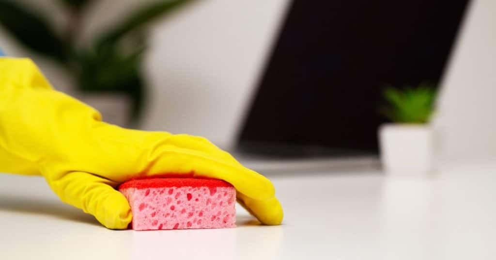 Using sponge when cleaning