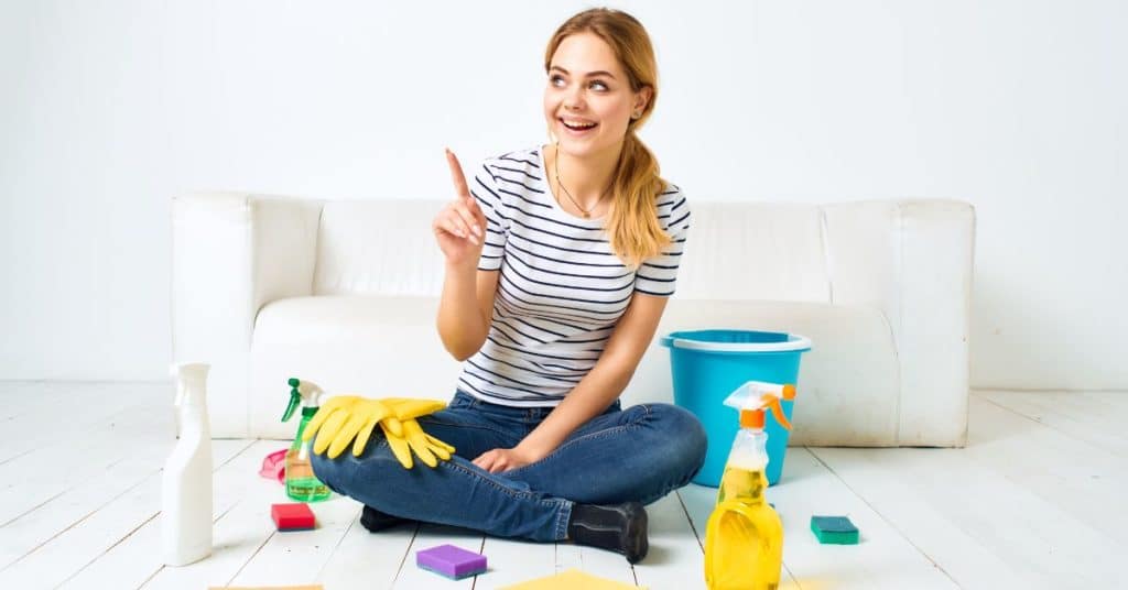 DIY cleaning vs. professional cleaning service