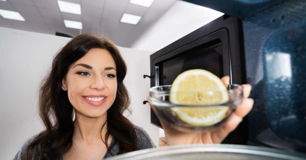 Clean Your Microwave with Water and Lemon