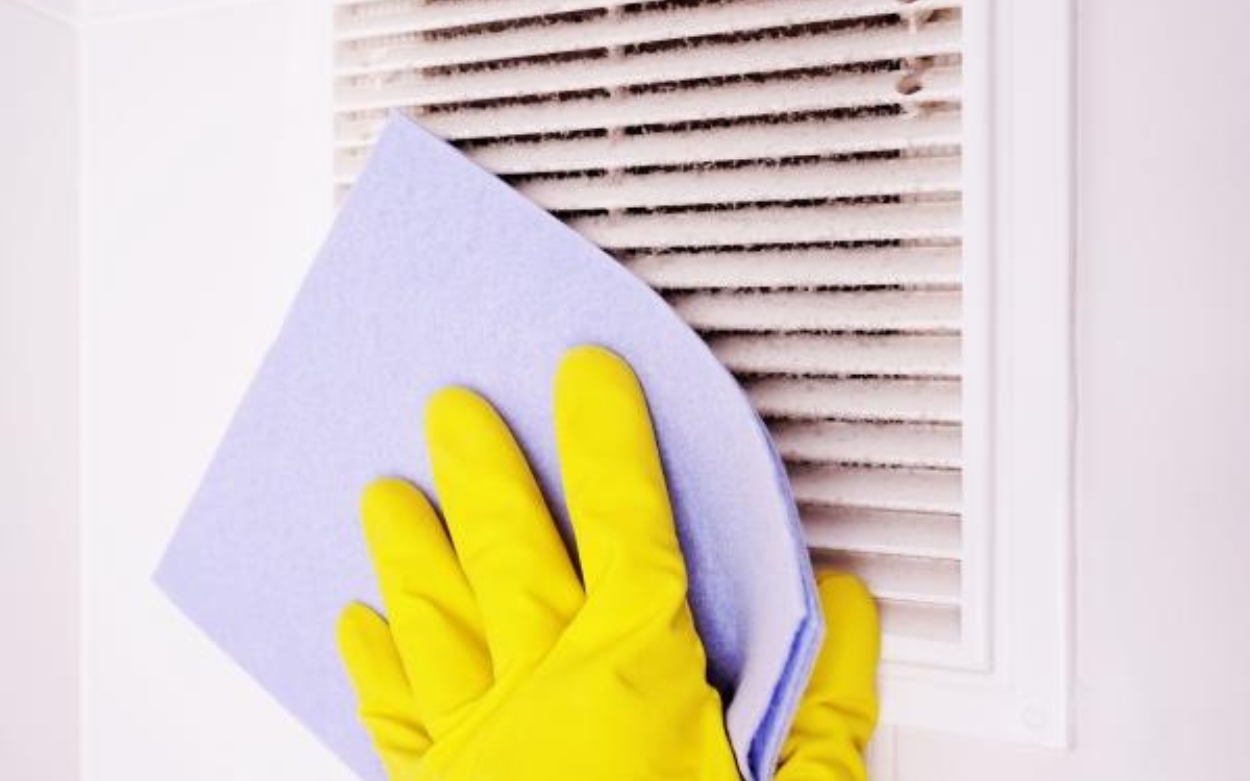 cleaning ceiling vents