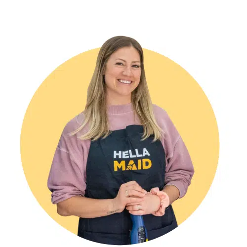 house cleaner at hellamaid