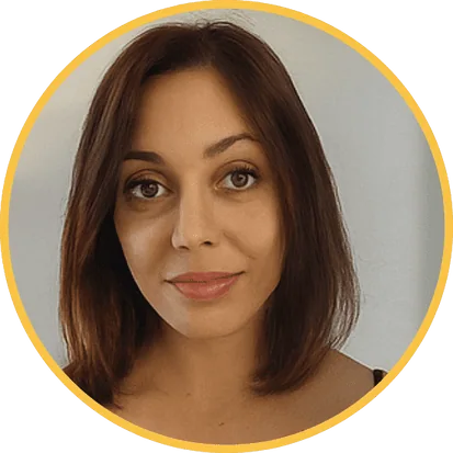 Luisa, your trusted local cleaner from Hellamaid in Mississauga, ensuring your home is always clean and fresh with top-tier cleaning services.