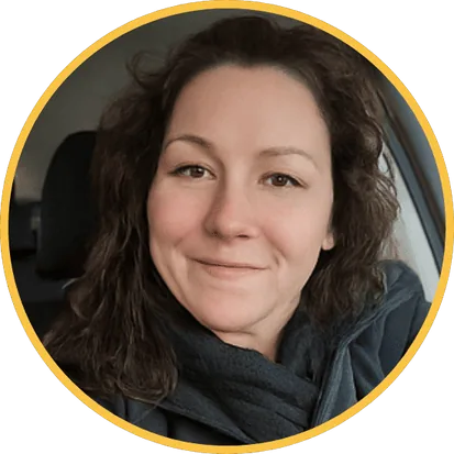 Cynthia, a trusted cleaner in Ottawa, providing high-quality residential and commercial cleaning solutions.
