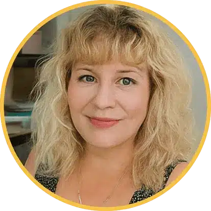 Amelia, your dedicated local cleaning expert from Hellamaid in Richmond Hill, offering reliable and efficient cleaning services for your home.