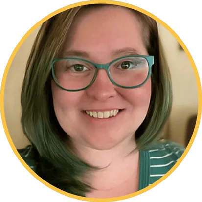 Cassie, your reliable local cleaning expert from Hellamaid in Woodstock, offering top-quality cleaning services for a fresh and tidy home.