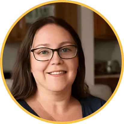 Janice, your dedicated local cleaning professional from Hellamaid in Woodstock, delivering thorough and high-quality cleaning services for your home.