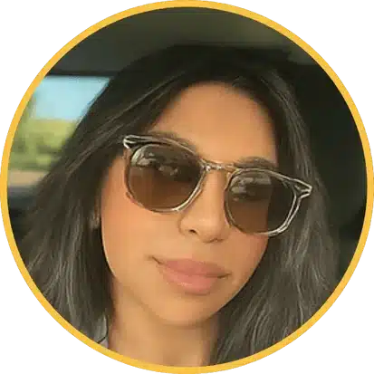 Nicole, your dedicated local cleaning expert from Hellamaid in Langley Township, providing thorough and efficient cleaning services.