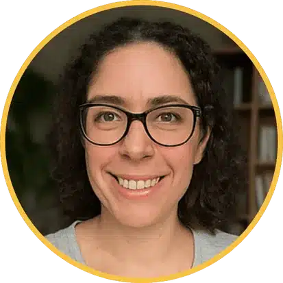 Lorna, your friendly local cleaning expert from Hellamaid in North Vancouver, ensuring your home stays fresh and spotless every time