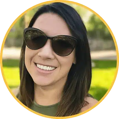 Lyn, your friendly local cleaning professional from Hellamaid in Pitt Meadows, ensuring top-quality home cleaning with every visit.
