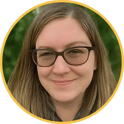 Faye, your professional local cleaner from Hellamaid in Richmond, offering efficient and high-quality cleaning solutions.