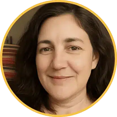 Beth, your trusted local cleaning expert from Hellamaid in St. Albert, ensuring efficient and high-quality cleaning with every visit.