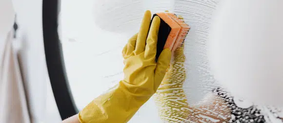 Recurring house cleaning in Calgary by Hellamaid